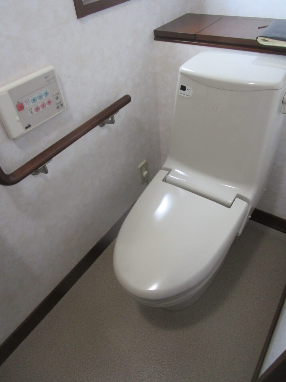 トイレ便器交換工事〘LIXIL／プレアスLS〙 株式会社垣﨑住設